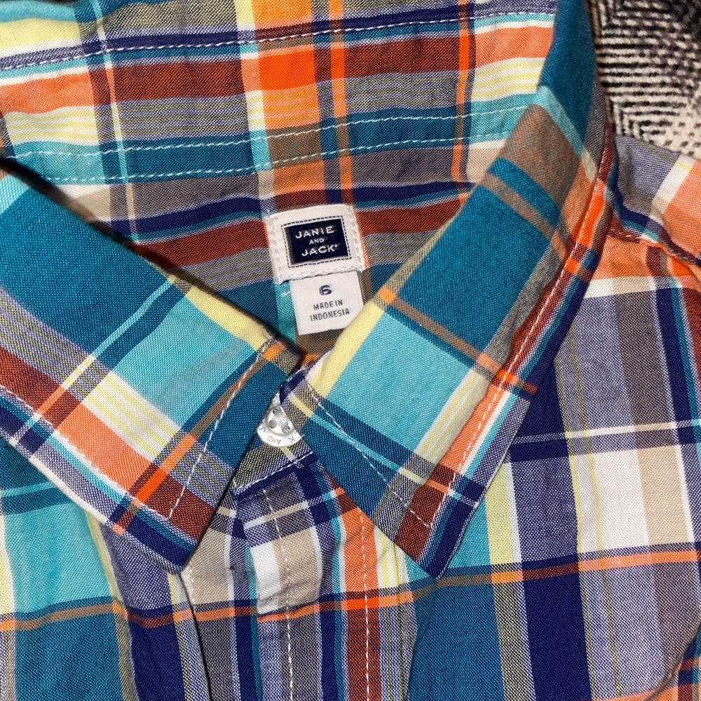 Button down plaid boys shirt